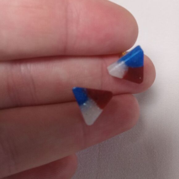 CLEARANCE Red, white and blue resin triangle earrings - Picture 3 of 3